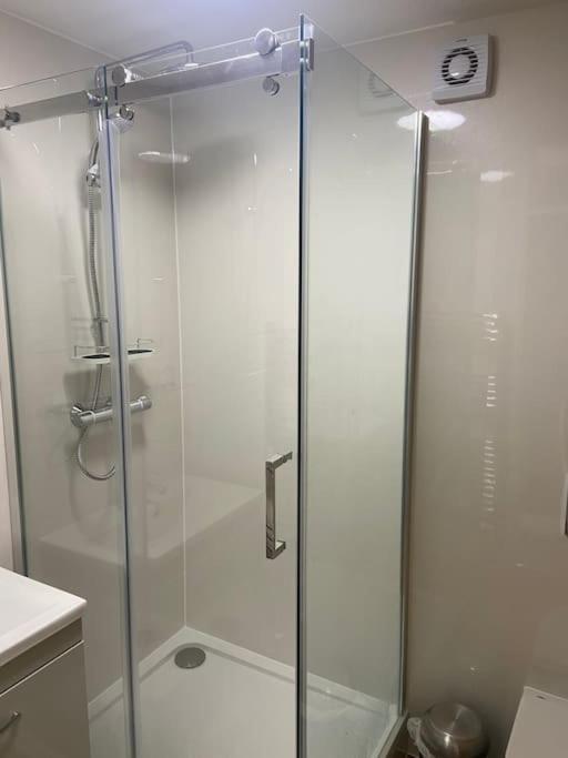 One Bedroom Ground Floor Flat Central Chichester Exterior photo